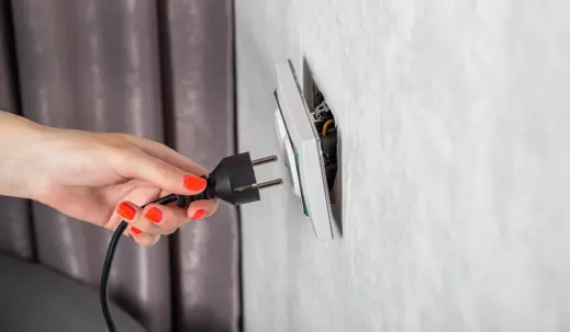 broken home electric socket